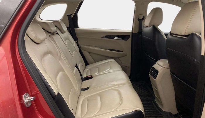 2021 MG HECTOR SHARP 2.0 DIESEL, Diesel, Manual, 49,452 km, Right Side Rear Door Cabin