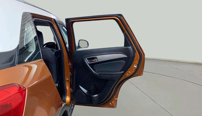 2018 Maruti Vitara Brezza ZDI PLUS DUAL TONE, Diesel, Manual, 84,567 km, RHS Rear Door
