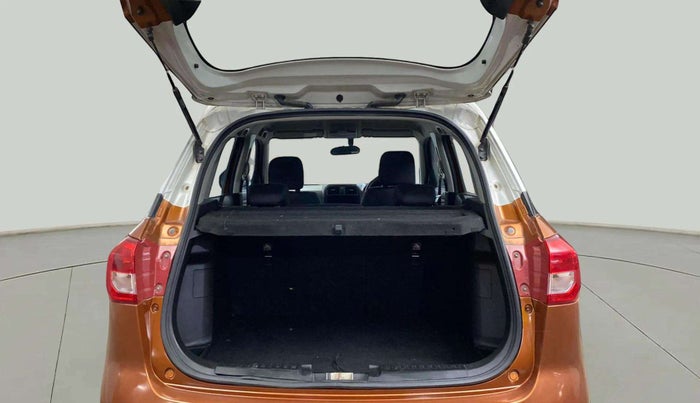 2018 Maruti Vitara Brezza ZDI PLUS DUAL TONE, Diesel, Manual, 84,567 km, Boot Open Zoomed View