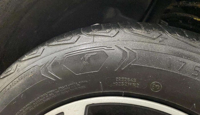 2022 Tata TIGOR XZ PLUS CNG, CNG, Manual, 74,221 km, Left Front Tyre Tread