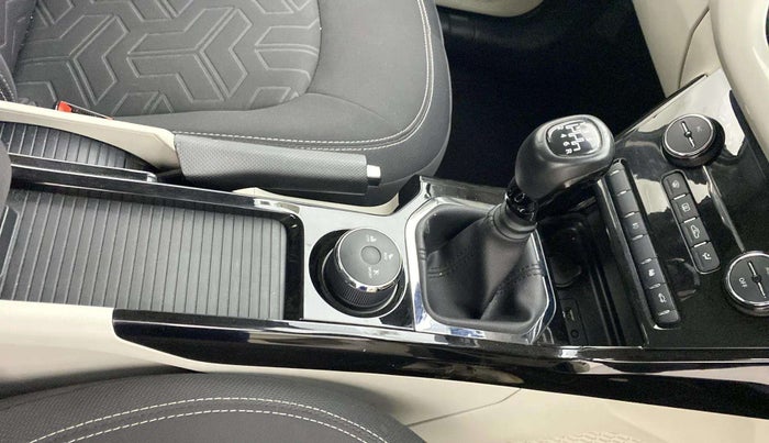 2021 Tata NEXON XZ PLUS PETROL, Petrol, Manual, 26,078 km, Gear Lever