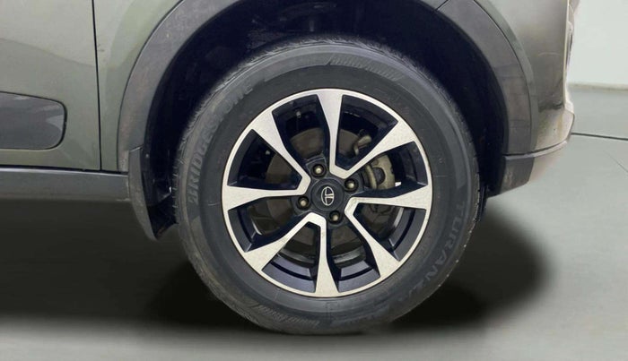 2021 Tata NEXON XZ PLUS PETROL, Petrol, Manual, 26,078 km, Right Front Wheel