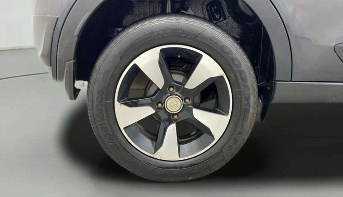2019 Tata NEXON XZA PLUS PETROL, Petrol, Automatic, 29,961 km, Right Rear Wheel