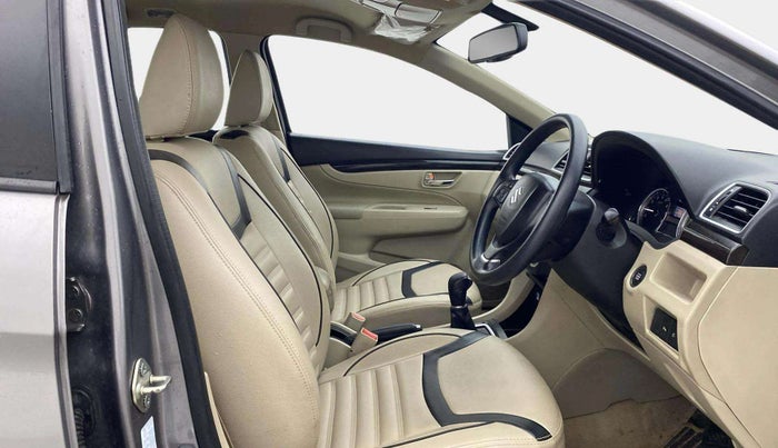 2018 Maruti Ciaz ZETA 1.4  AT PETROL, Petrol, Automatic, 20,765 km, Right Side Front Door Cabin