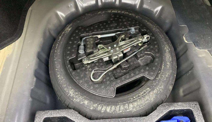 2018 Maruti Ciaz ZETA 1.4  AT PETROL, Petrol, Automatic, 20,765 km, Spare Tyre