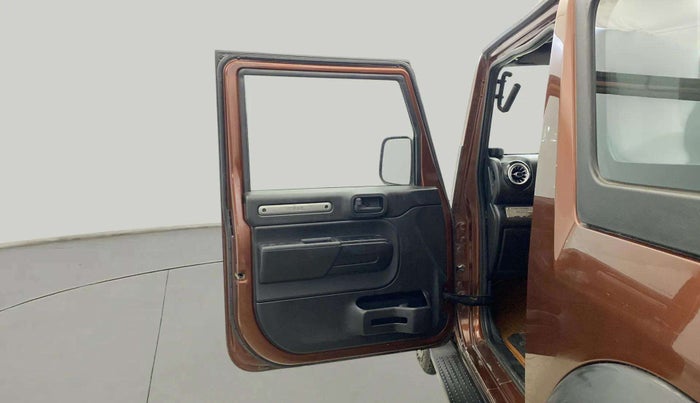 2021 Mahindra Thar LX D AT 4WD HT, Diesel, Automatic, 52,895 km, LHS Front Door