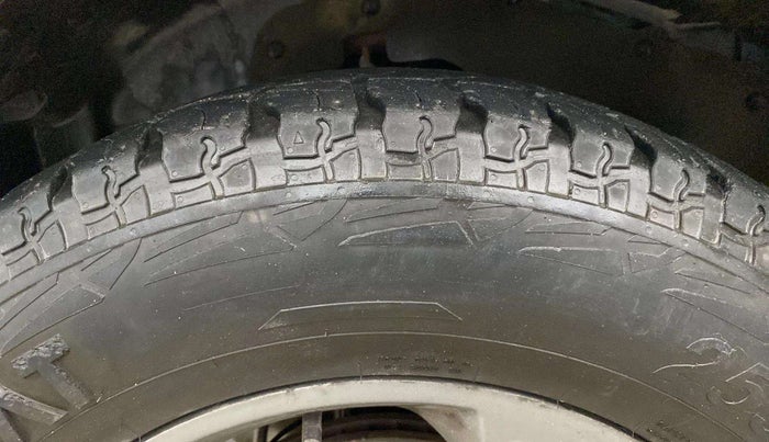 2021 Mahindra Thar LX D AT 4WD HT, Diesel, Automatic, 52,895 km, Left Front Tyre Tread