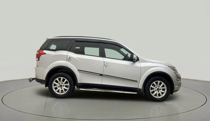 2019 Mahindra XUV500 W9 AT, Diesel, Automatic, 97,087 km, Right Side View