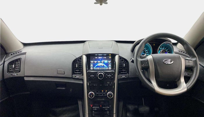 2019 Mahindra XUV500 W9 AT, Diesel, Automatic, 97,087 km, Dashboard