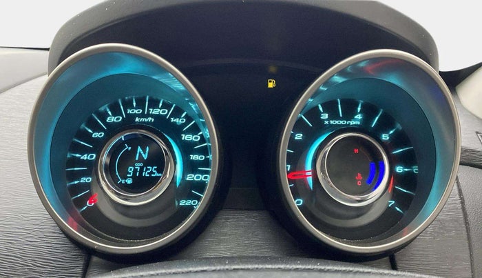 2019 Mahindra XUV500 W9 AT, Diesel, Automatic, 97,087 km, Odometer Image