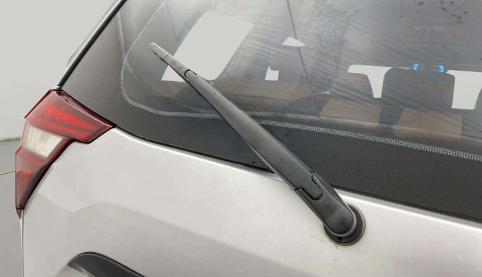 2019 Mahindra XUV500 W9 AT, Diesel, Automatic, 97,087 km, Rear Wiper