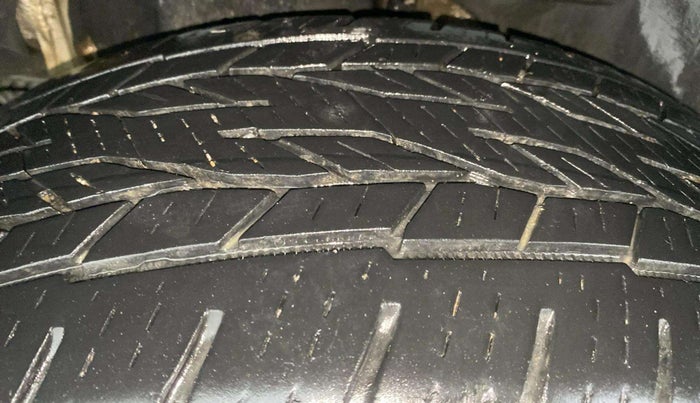 2019 Mahindra XUV500 W9 AT, Diesel, Automatic, 97,087 km, Right Rear Tyre Tread