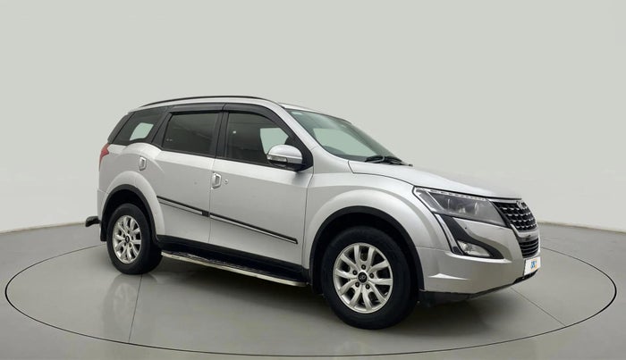 2019 Mahindra XUV500 W9 AT, Diesel, Automatic, 97,087 km, Right Front Diagonal