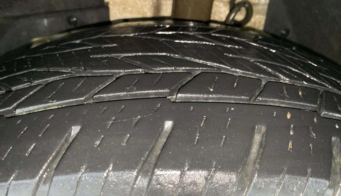 2019 Mahindra XUV500 W9 AT, Diesel, Automatic, 97,087 km, Left Front Tyre Tread