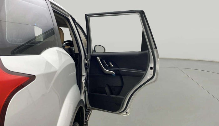 2019 Mahindra XUV500 W9 AT, Diesel, Automatic, 97,087 km, RHS Rear Door