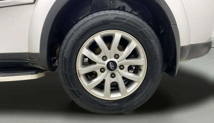 2019 Mahindra XUV500 W9 AT, Diesel, Automatic, 97,087 km, Left Rear Wheel