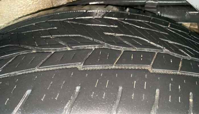 2019 Mahindra XUV500 W9 AT, Diesel, Automatic, 97,087 km, Left Rear Tyre Tread
