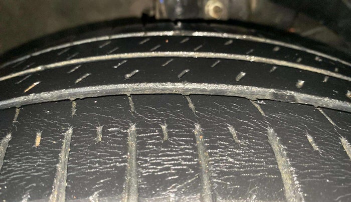 2018 Maruti Dzire ZXI PLUS, Petrol, Manual, 47,364 km, Right Front Tyre Tread
