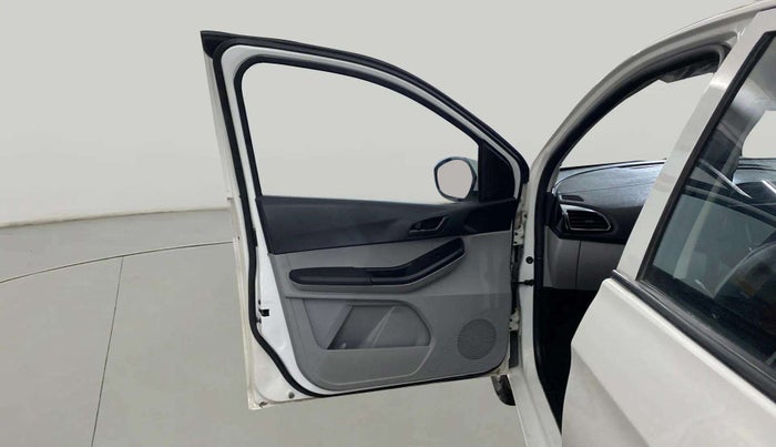 2021 Tata Tiago XT PETROL, Petrol, Manual, 17,595 km, LHS Front Door