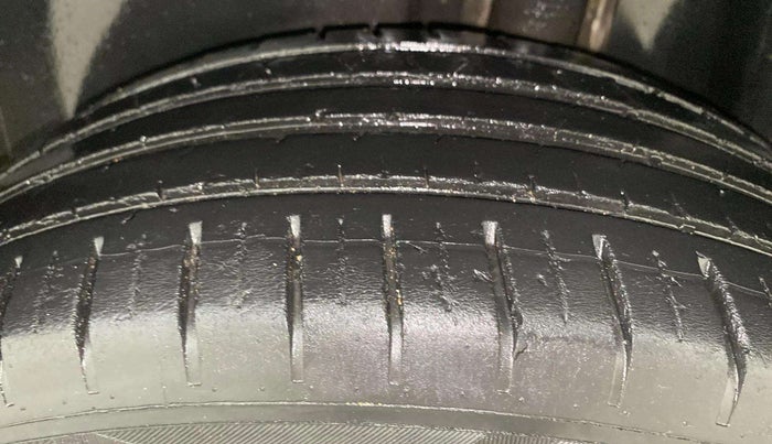 2021 Volkswagen TAIGUN HIGHLINE 1.0 TSI AT, Petrol, Automatic, 59,232 km, Left Rear Tyre Tread