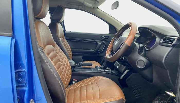 2022 Renault Kiger RXZ AMT, Petrol, Automatic, 74,714 km, Right Side Front Door Cabin