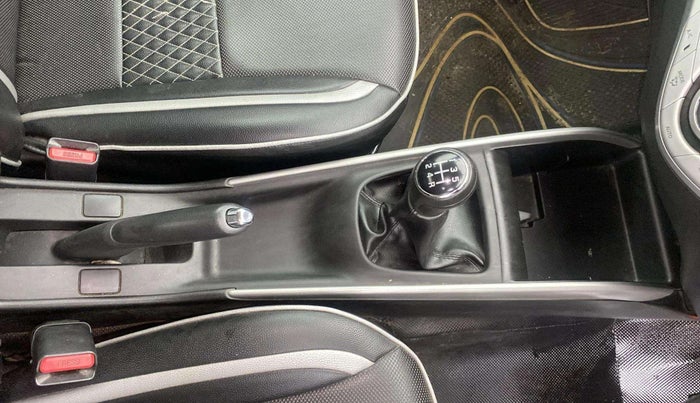 2017 Maruti Baleno ALPHA PETROL 1.2, Petrol, Manual, 79,636 km, Gear Lever