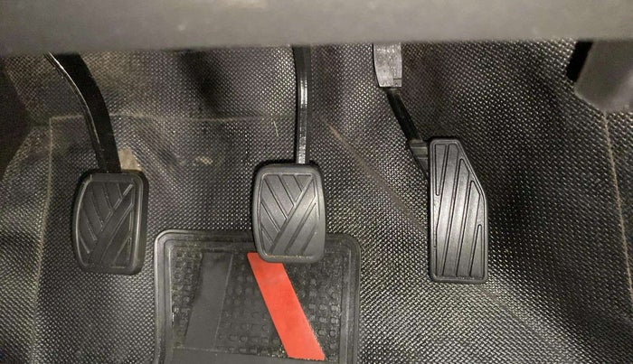 2022 Maruti Swift ZXI, Petrol, Manual, 66,616 km, Pedals