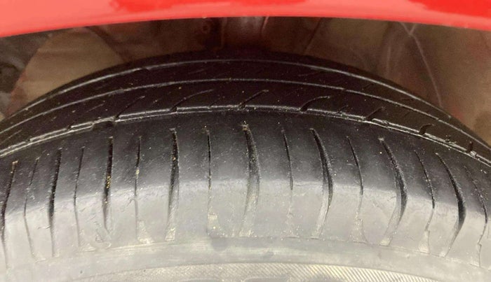 2022 Maruti Swift ZXI, Petrol, Manual, 66,616 km, Left Front Tyre Tread