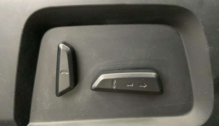 2021 Tata Safari XZA PLUS, Diesel, Automatic, 92,687 km, Driver Side Adjustment Panel