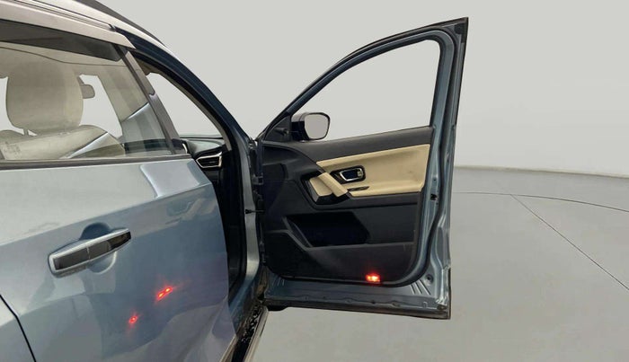2021 Tata Safari XZA PLUS, Diesel, Automatic, 92,687 km, RHS Front Door