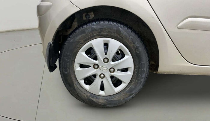 2013 Hyundai i10 SPORTZ 1.2, Petrol, Manual, 68,465 km, Right Rear Wheel