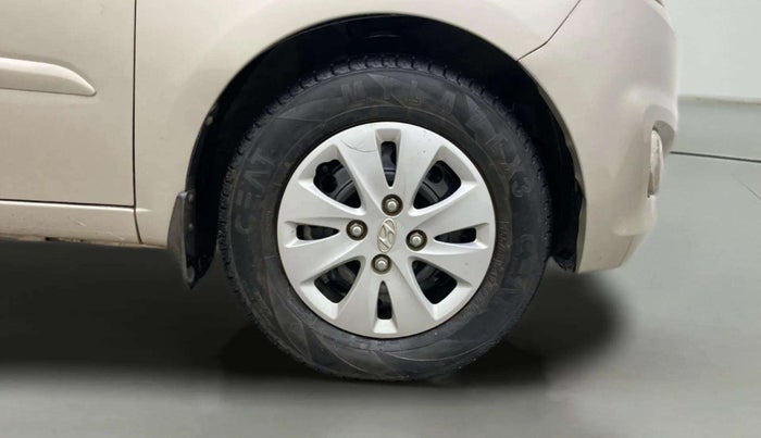 2013 Hyundai i10 SPORTZ 1.2, Petrol, Manual, 68,465 km, Right Front Wheel