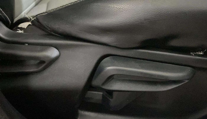 2022 Tata TIAGO NRG XZ MT, Petrol, Manual, 73,158 km, Driver Side Adjustment Panel