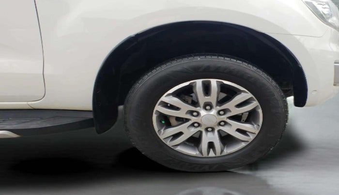 2017 Ford Endeavour TITANIUM 3.2 4X4 AT, Diesel, Automatic, 1,26,992 km, Right Front Wheel