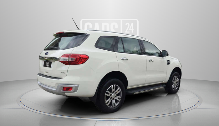 2017 Ford Endeavour TITANIUM 3.2 4X4 AT, Diesel, Automatic, 1,26,992 km, Right Back Diagonal