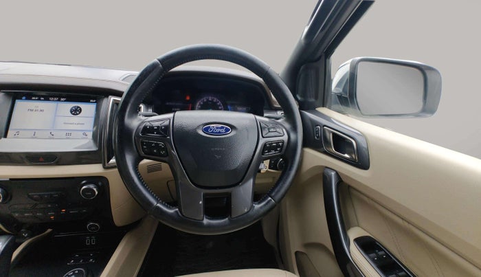 2017 Ford Endeavour TITANIUM 3.2 4X4 AT, Diesel, Automatic, 1,26,992 km, Steering Wheel Close Up