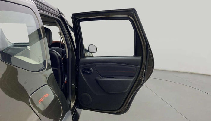 2018 Renault Duster RXS CVT, Petrol, Automatic, 1,02,621 km, RHS Rear Door