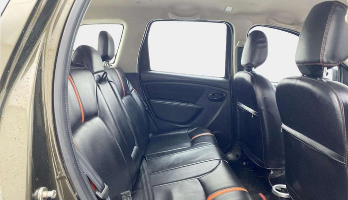 2018 Renault Duster RXS CVT, Petrol, Automatic, 1,02,621 km, Right Side Rear Door Cabin