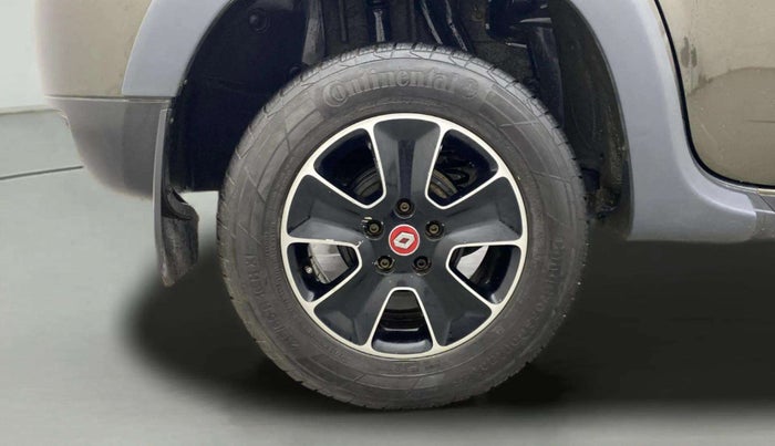 2018 Renault Duster RXS CVT, Petrol, Automatic, 1,02,621 km, Right Rear Wheel