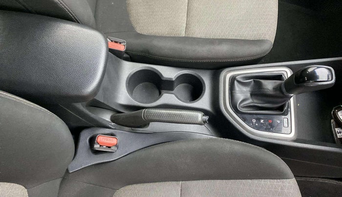 2017 Hyundai Creta SX PLUS AT 1.6 PETROL, Petrol, Automatic, 89,114 km, Gear Lever