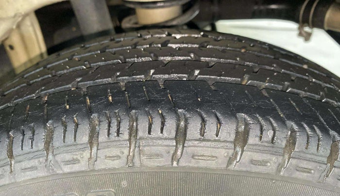 2016 Maruti Alto K10 VXI AMT, Petrol, Automatic, 37,712 km, Left Rear Tyre Tread