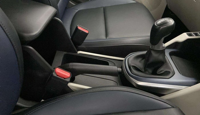 2024 KIA CARENS Premium (O) 1.5 Petrol 7 STR, Petrol, Manual, 26,373 km, Gear Lever