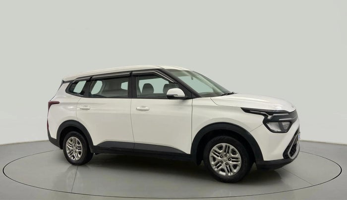 2024 KIA CARENS Premium (O) 1.5 Petrol 7 STR, Petrol, Manual, 26,373 km, Right Front Diagonal