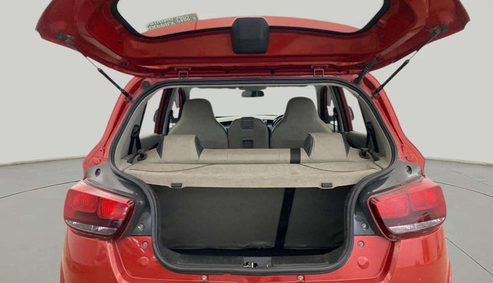 2016 Mahindra Kuv100 K4 6 STR, Petrol, Manual, 51,814 km, Boot Open Zoomed View