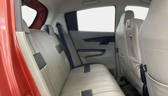 2016 Mahindra Kuv100 K4 6 STR, Petrol, Manual, 51,814 km, Right Side Rear Door Cabin