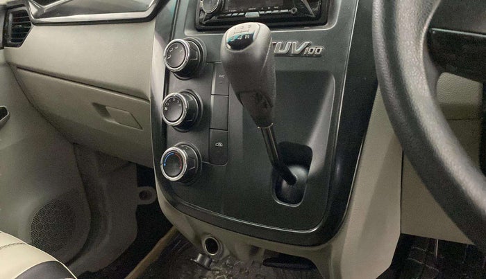 2016 Mahindra Kuv100 K4 6 STR, Petrol, Manual, 51,814 km, Gear Lever