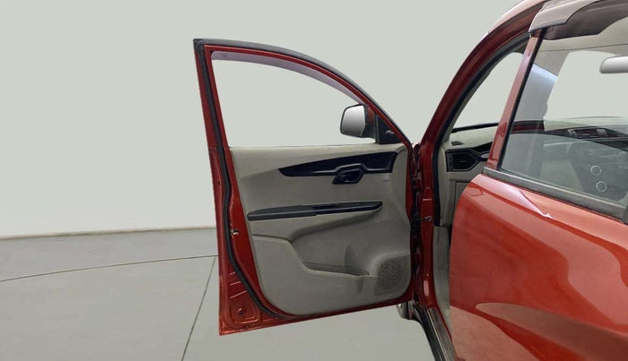 2016 Mahindra Kuv100 K4 6 STR, Petrol, Manual, 51,814 km, LHS Front Door