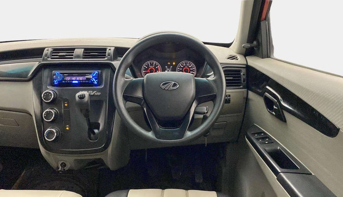 2016 Mahindra Kuv100 K4 6 STR, Petrol, Manual, 51,814 km, Steering Wheel Close Up