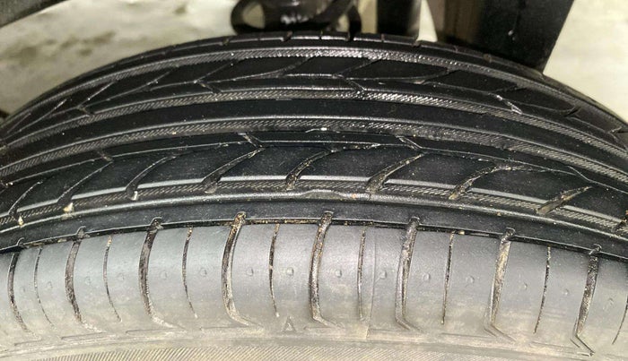 2021 Maruti Eeco 5 STR WITH A/C+HTR, Petrol, Manual, 36,183 km, Left Rear Tyre Tread