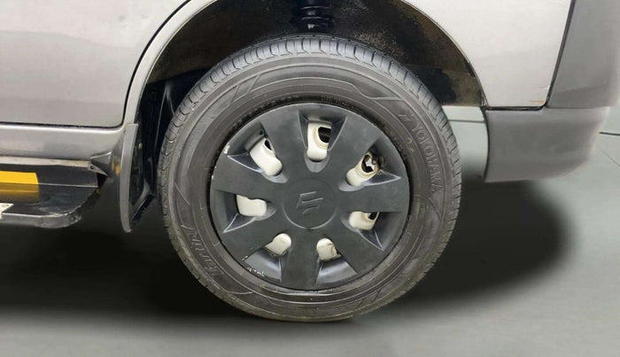 2021 Maruti Eeco 5 STR WITH A/C+HTR, Petrol, Manual, 36,183 km, Right Front Wheel